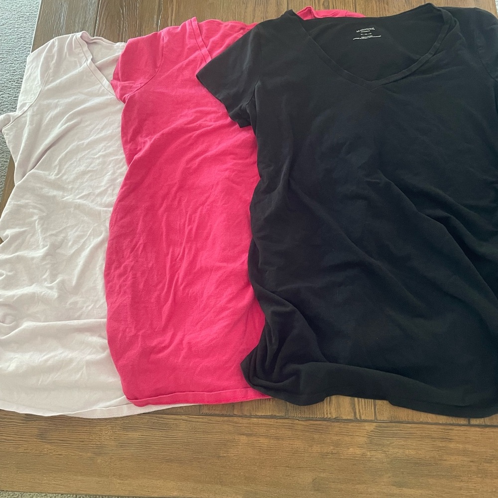 Set of Three V-Neck T-Shirts maternity